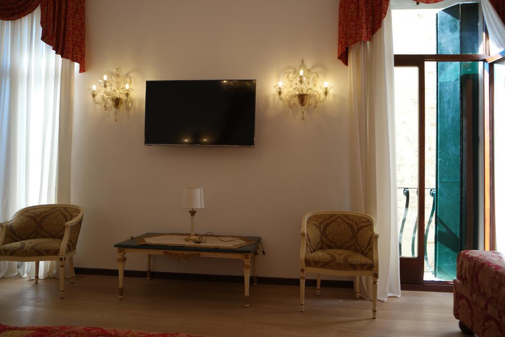 Savoia E Jolanda Apartments Wenecja Zewnętrze zdjęcie
